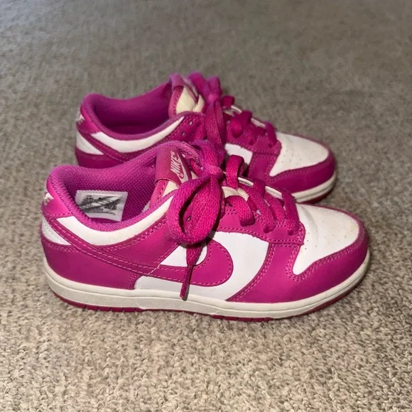 Nike Dunk Low GS Active
Fuchsia Pink/White Shoes-Size 13 girls - Picture 1 of 4